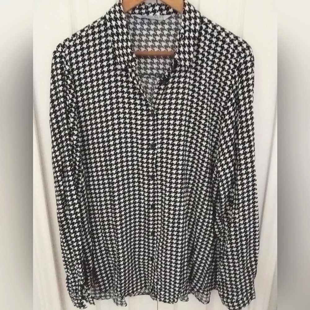 Houndstooth Button down Top